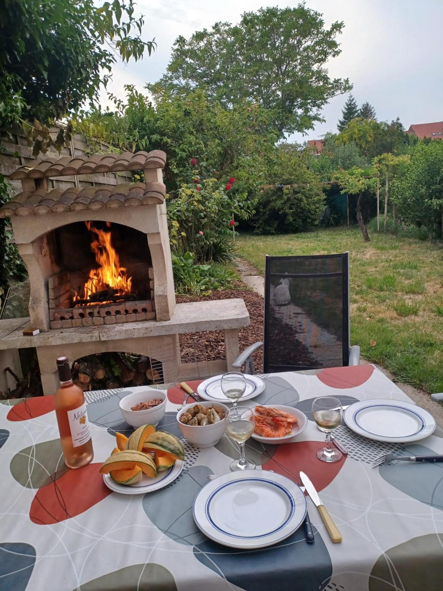 Nice House, Garden And Bbq 3Km From The Beach / Jolie Maison, Jardin Et Bbq A 3 Km De La Plage Coudekerque-Branche 外观 照片